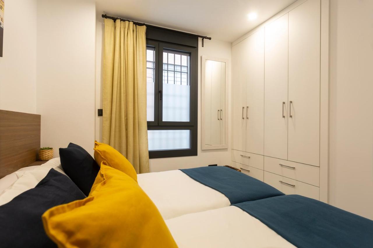 Apartamentos Bajeles Sevilla Urban Екстер'єр фото