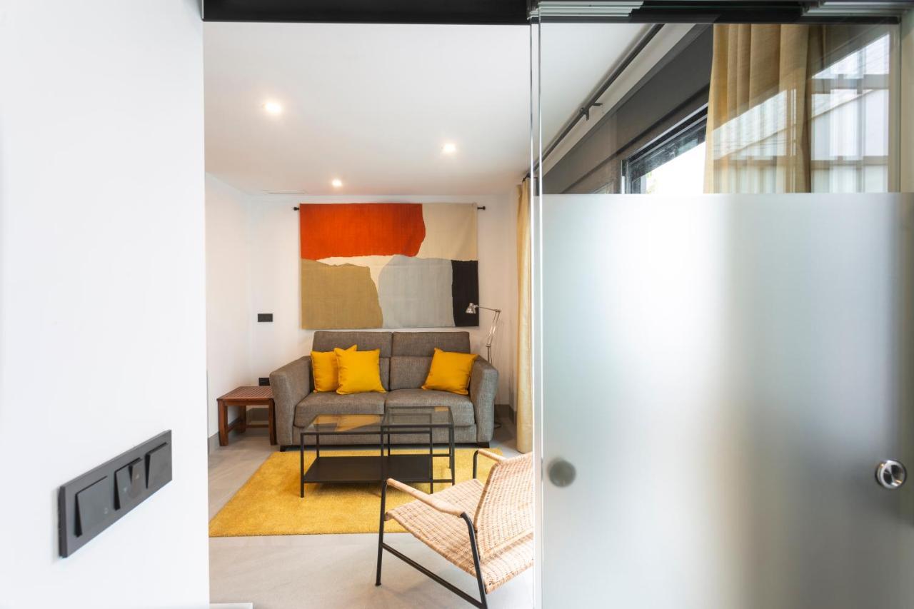 Apartamentos Bajeles Sevilla Urban Екстер'єр фото