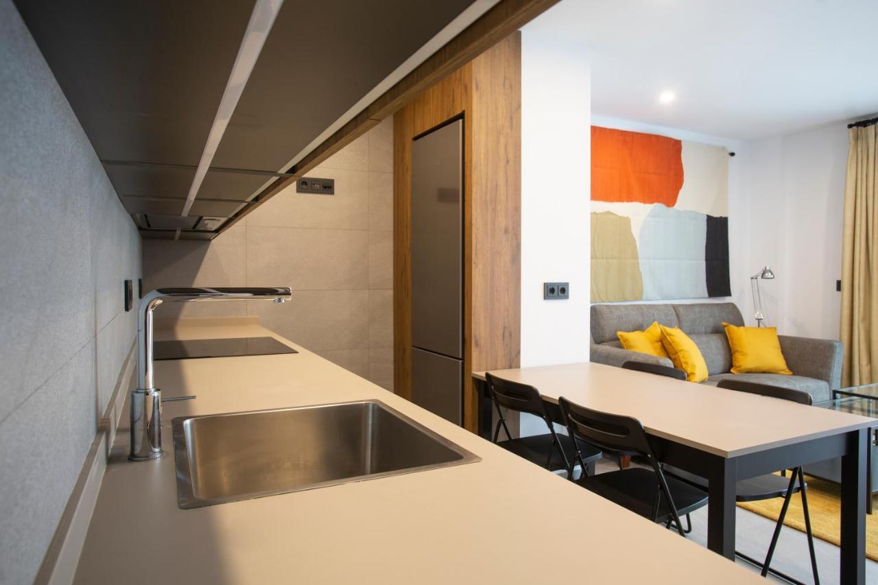 Apartamentos Bajeles Sevilla Urban Екстер'єр фото