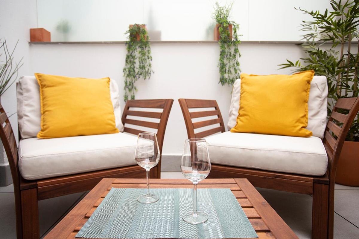 Apartamentos Bajeles Sevilla Urban Екстер'єр фото